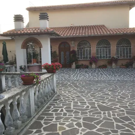 Le Terrazze Di Gualdo Guest house